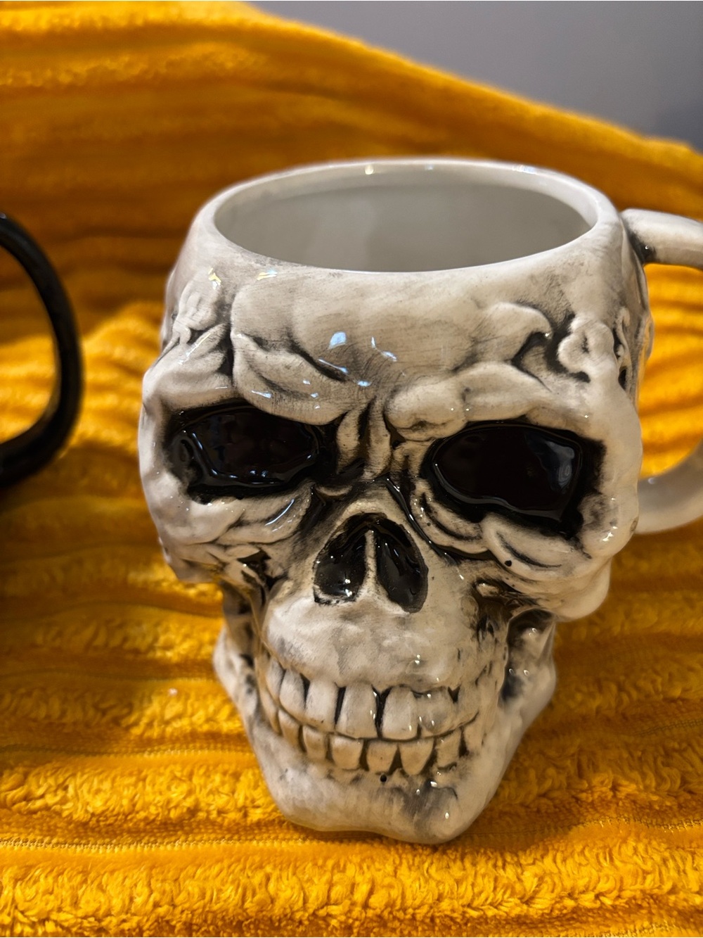 Skull Ceramic Coffee Mug - Black or White NWOT. Pick white or black. - Picture 3 of 7